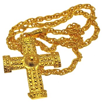 Collier avec croix en or